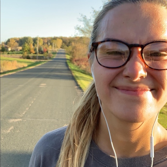 Meet your Posher, Kinsey - Picture 5 of 5